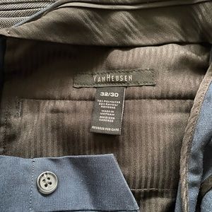 Van huesen men’s dress pants 32x30